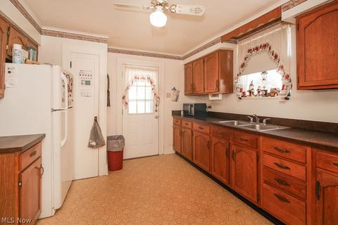 1775 E 36th St, Lorain, OH 44055 photo 7