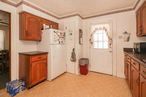 1775 E 36th St, Lorain, OH 44055 photo 9