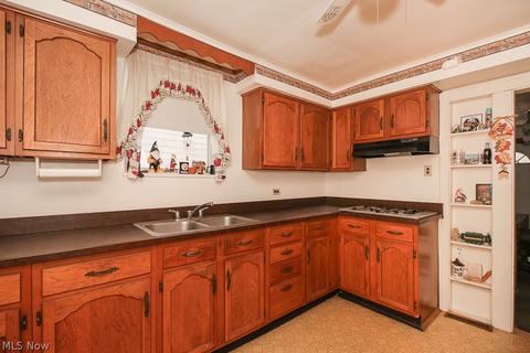 1775 E 36th St, Lorain, OH 44055 photo 6