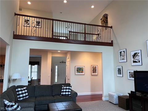11390 Sutton Pl, Chardon, OH 44024 photo 8