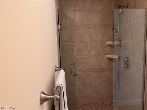 11390 Sutton Pl, Chardon, OH 44024 photo 12