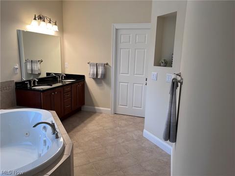 11390 Sutton Pl, Chardon, OH 44024 photo 10