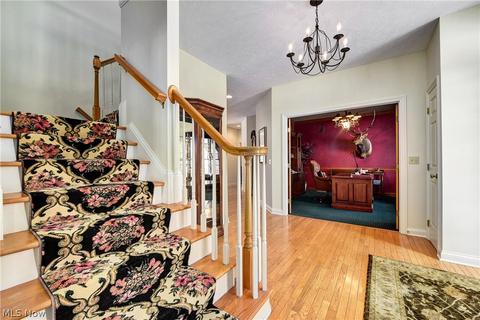 8115 Thackeray Ct, Broadview Heights, OH 44147 photo 12