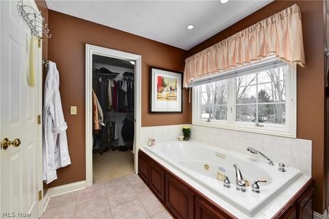 8115 Thackeray Ct, Broadview Heights, OH 44147 photo 16
