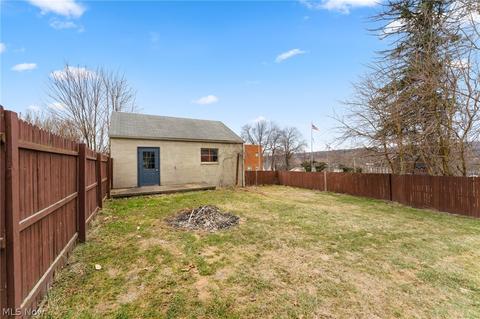 21 Center St, Struthers, OH 44471 photo 17