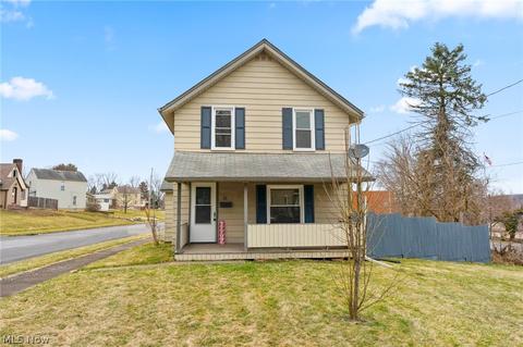 21 Center St, Struthers, OH 44471 photo 2