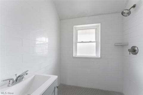 21 Center St, Struthers, OH 44471 photo 10