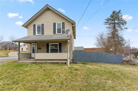 21 Center St, Struthers, OH 44471 photo 3