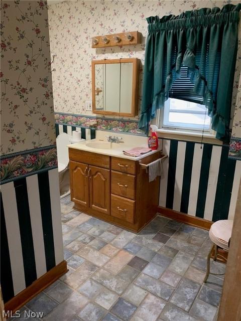 492 E Wilbeth Rd, Akron, OH 44301 photo 10
