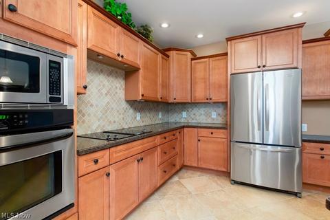 633 U S Grant St, Lagrange, OH 44050 photo 4