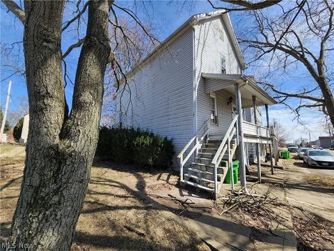 509 Broad St, Dover, OH 44622 photo 2