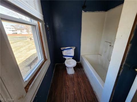 509 Broad St, Dover, OH 44622 photo 9