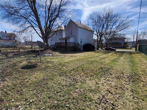 509 Broad St, Dover, OH 44622 photo 3