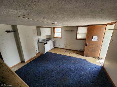 509 Broad St, Dover, OH 44622 photo 12