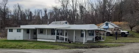 69192 North Rd, Barnesville, OH 43713