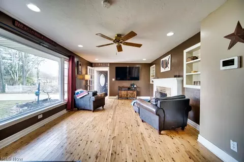 1015 N Pasadena Ave, Elyria, OH 44035 photo 7