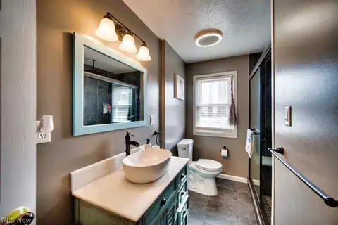 1015 N Pasadena Ave, Elyria, OH 44035 photo 13