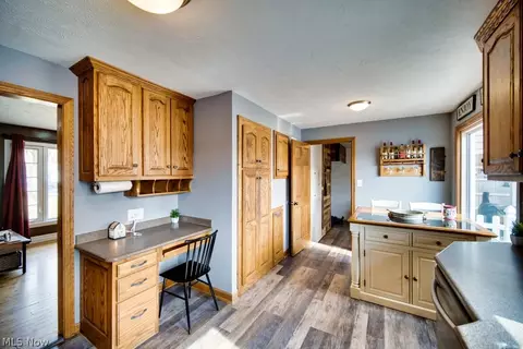 1015 N Pasadena Ave, Elyria, OH 44035 photo 9