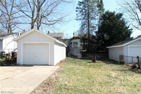 1071 Murray Ave, Akron, OH 44310 photo 22