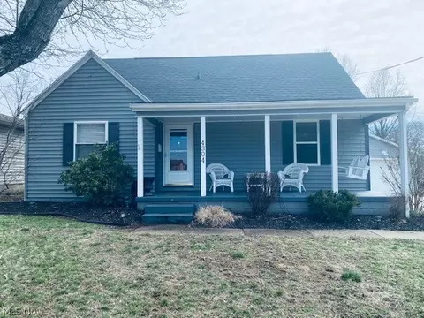 4304 9th Ave, Vienna, WV 26105 photo 1
