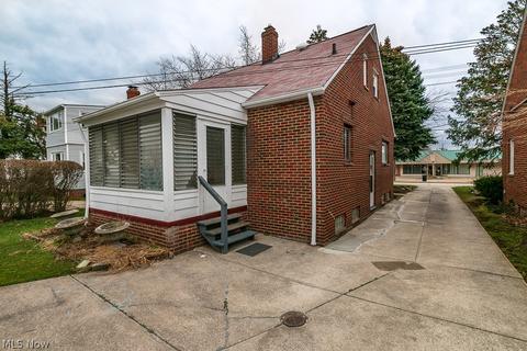 394 E 200th St, Euclid, OH 44119 photo 32