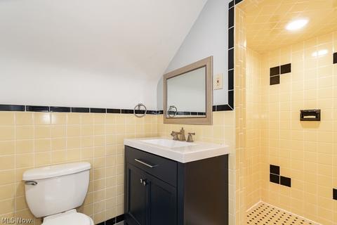 394 E 200th St, Euclid, OH 44119 photo 18