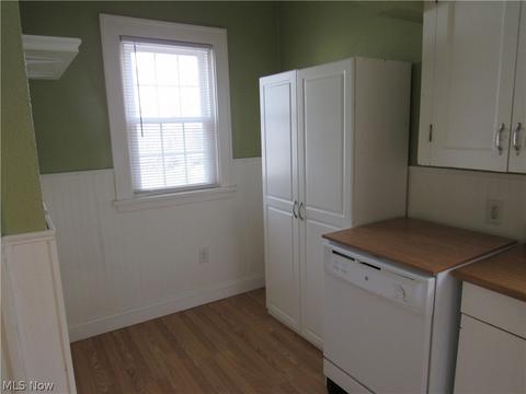 231 13th St, Elyria, OH 44035 photo 8