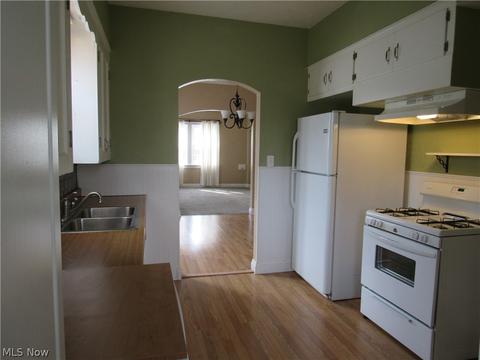 231 13th St, Elyria, OH 44035 photo 7