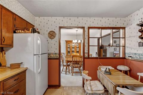 795 Robin Dr, Wadsworth, OH 44281 photo 8