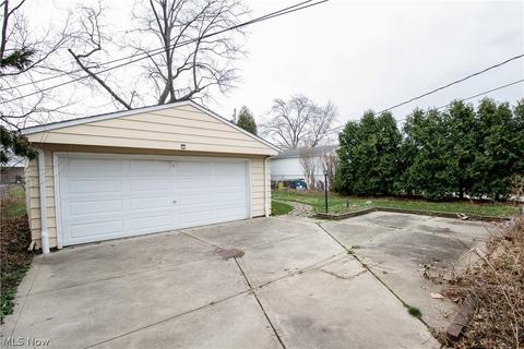 1825 Ridgewick Dr, Wickliffe, OH 44092 photo 16