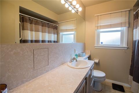 1825 Ridgewick Dr, Wickliffe, OH 44092 photo 12