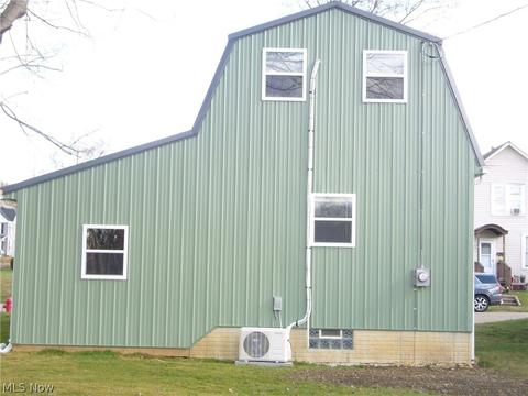 233 Mccook Ave, Dennison, OH 44621 photo 3