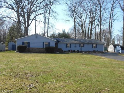 3611 Dickenson Rd, Ashtabula, OH 44004 photo 1