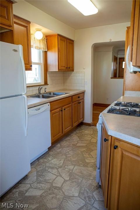 1866 Rush Rd, Wickliffe, OH 44092 photo 4