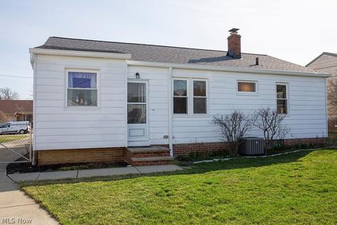 1866 Rush Rd, Wickliffe, OH 44092 photo 3