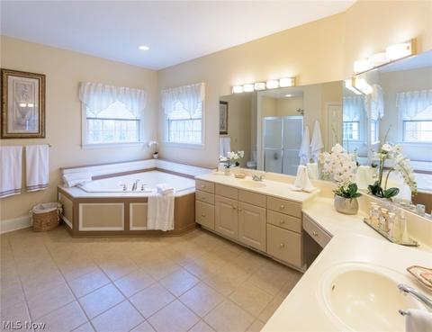 4094 Stonebridge Blvd, Copley, OH 44321 photo 16