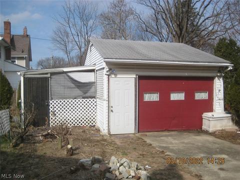 721 Carpenter St, Akron, OH 44310 photo 12