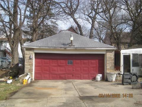 721 Carpenter St, Akron, OH 44310 photo 11