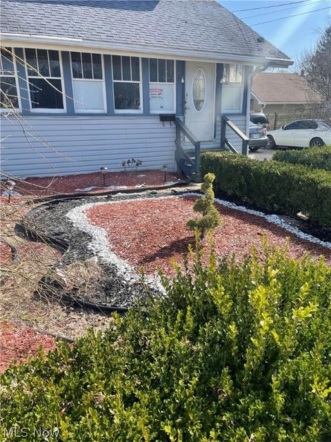 5426 Stark Ave, Ashtabula, OH 44004 photo 2