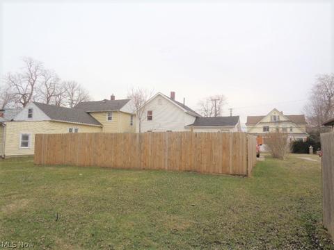 707 Ohio Ave, Ashtabula, OH 44004 photo 6