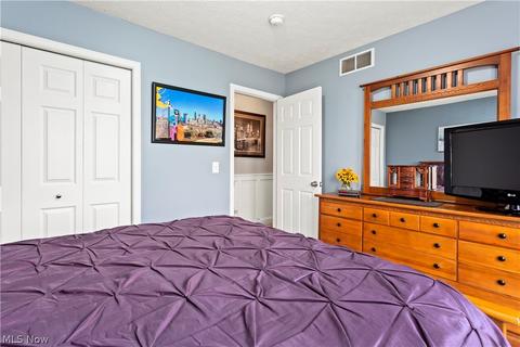 3914 Courtyard Dr, Lorain, OH 44053 photo 23