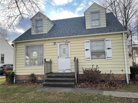 866 E 209th St, Euclid, OH 44119 photo 1