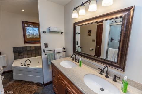 890 Joyce Rd, Mayfield, OH 44143 photo 21