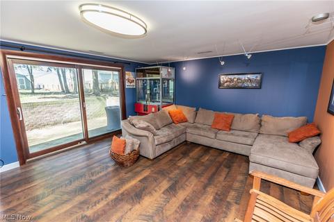 890 Joyce Rd, Mayfield, OH 44143 photo 5