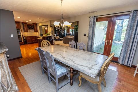 890 Joyce Rd, Mayfield, OH 44143 photo 4