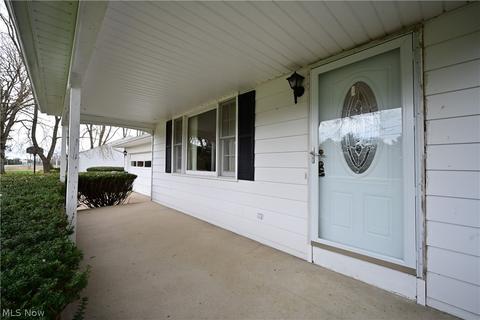 42833 Albrecht, Elyria, OH 44035 photo 2