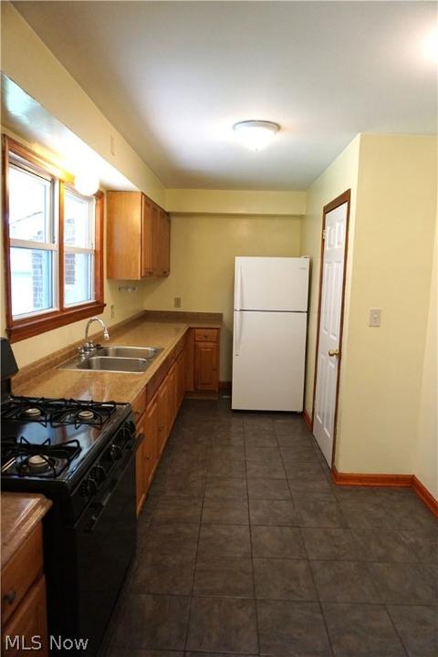 41833 Rambler Ave, Elyria, OH 44035 photo 8