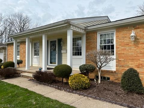 1602 W 43rd St, Lorain, OH 44053 photo 2