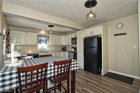 444 E 329th St, Willowick, OH 44095 photo 10