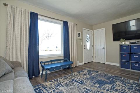 444 E 329th St, Willowick, OH 44095 photo 6